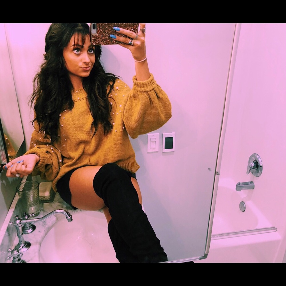 Meet your Posher, Alex